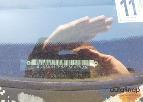 1995 Oldsmobile Cutlass Supreme Sl z USA, uszkodzony, nr VIN 1G3WH52M6SF304790